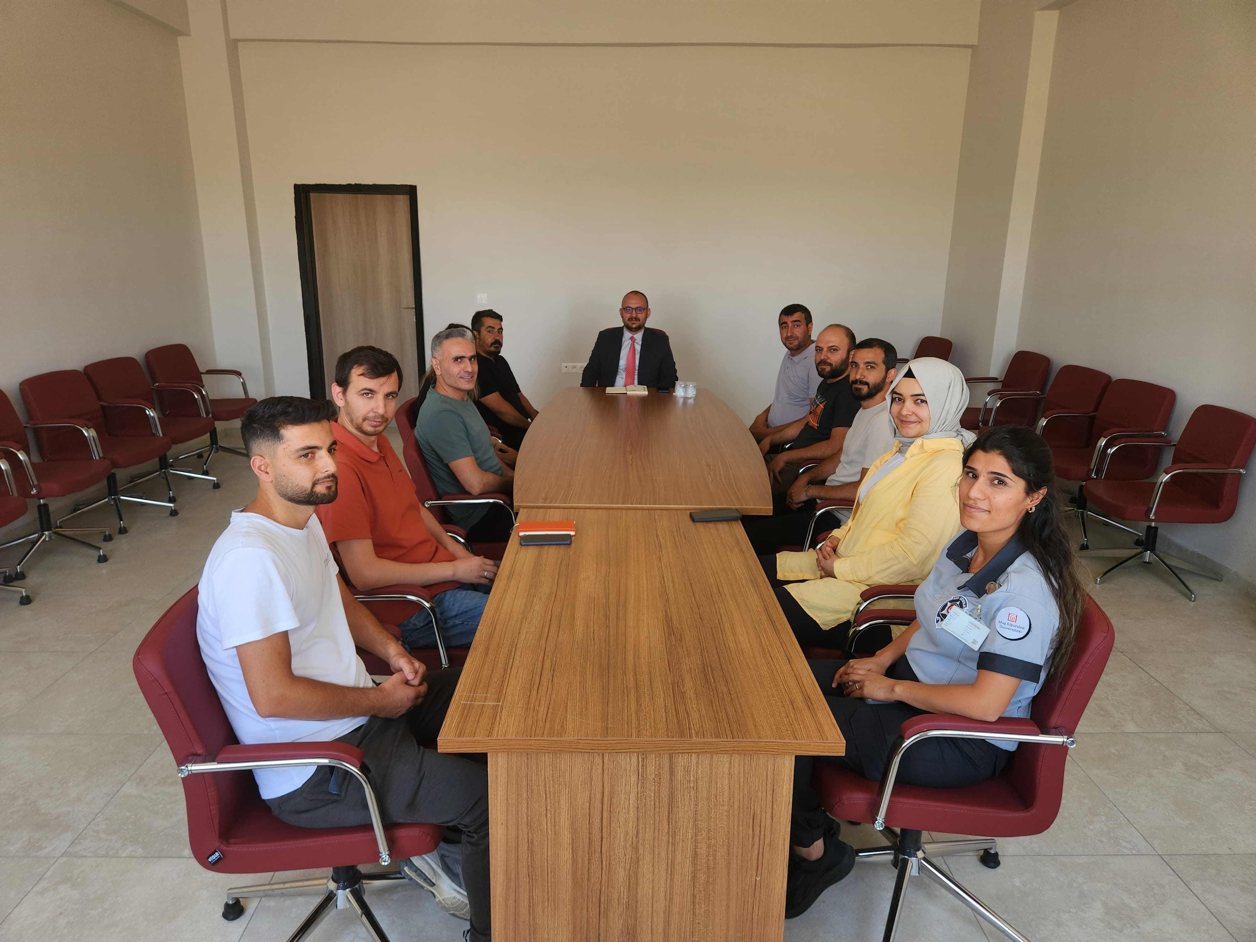 rektorumuz-varto-giyasettin-bingol-meslek-yuksekokulu-kadrosuyla-bir-araya-geldi-7819