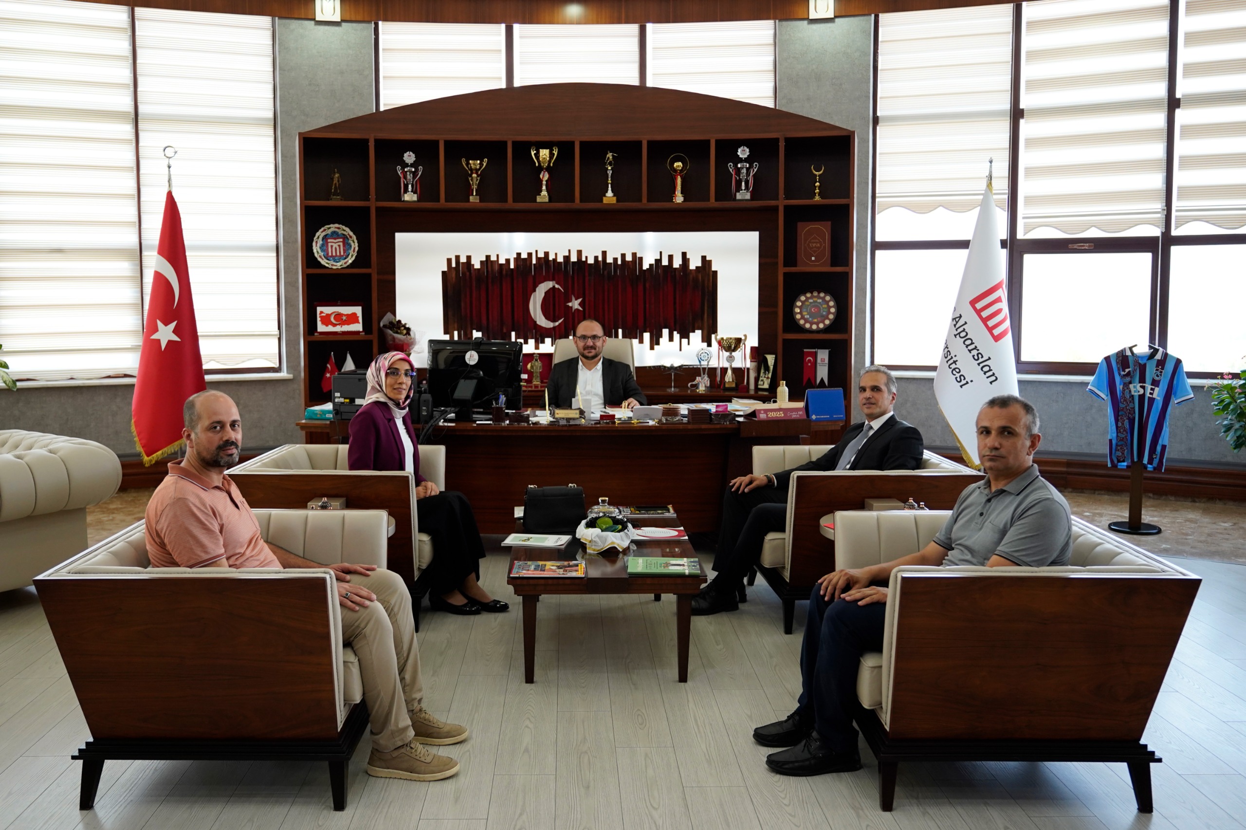 daka-yatirim-destek-ofisinden-rektorumuze-ziyaret-7821