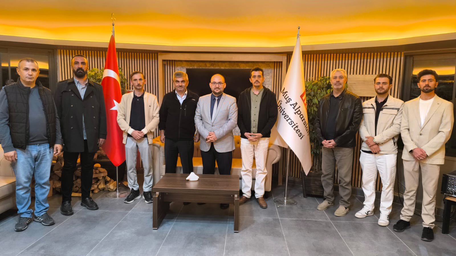 rektorumuz-misafirlerini-agirladi-7968