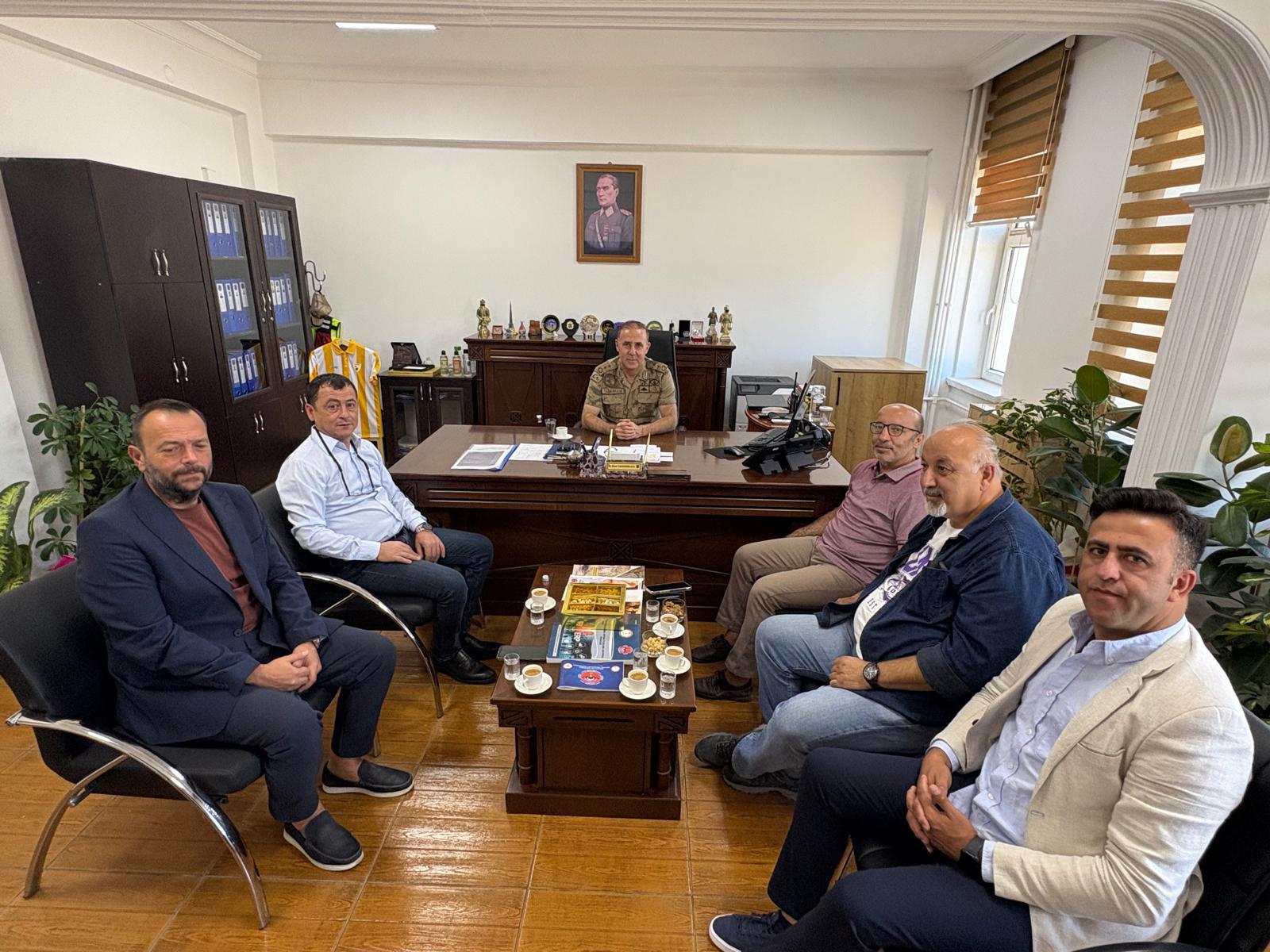 mus-alparslan-universitesinden-il-jandarma-komutanligina-ziyaret-7976