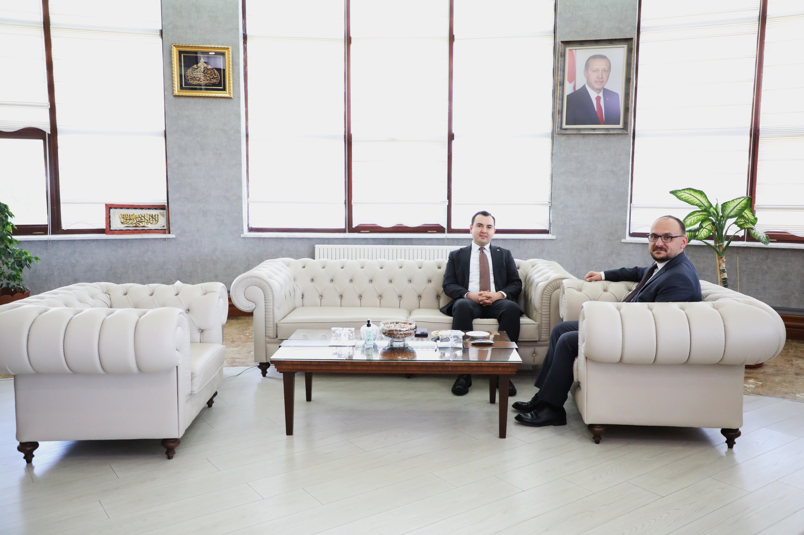 haskoy-kaymakami-guneyden-rektorumuze-ziyaret-8011