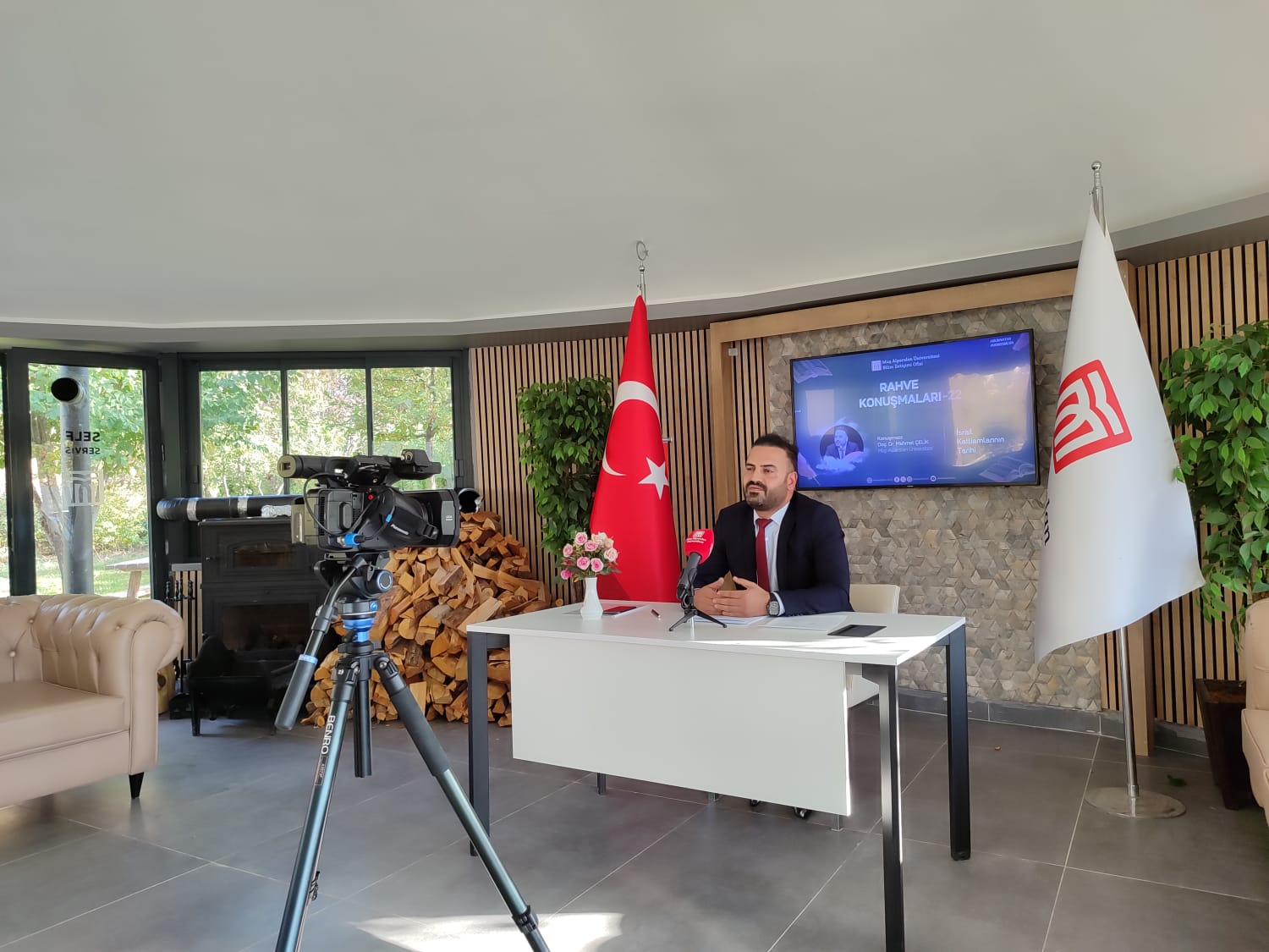 rahve-konusmalari-yeni-sezonuna-gazze-temasiyla-basladi-8020