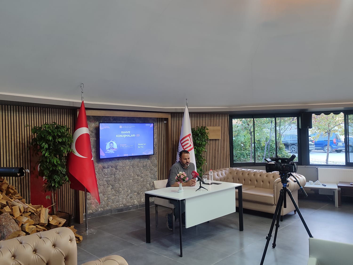 rahve-konusmalari-23-bolum-aksanin-iki-yili-8029