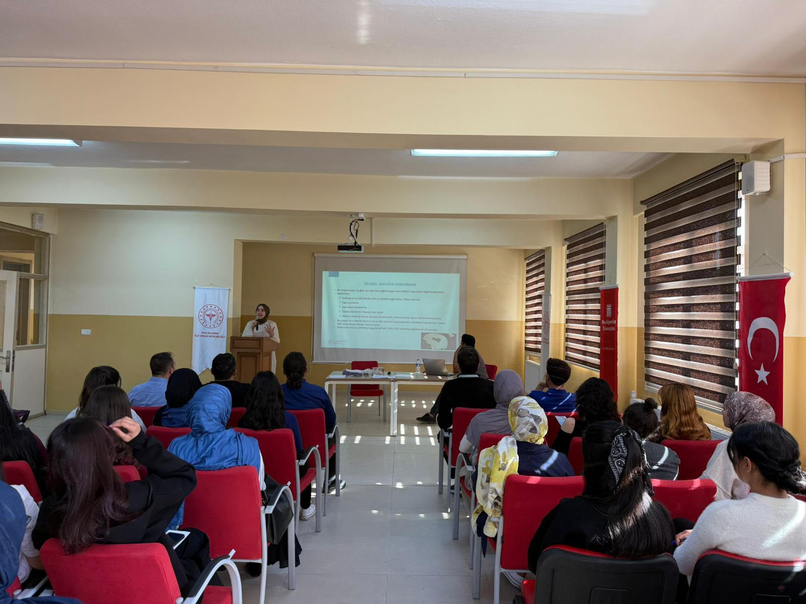 bulanik-meslek-yuksekokulunda-saha-saglik-elcileri-akademi-egitimleri-gerceklestirildi-8039