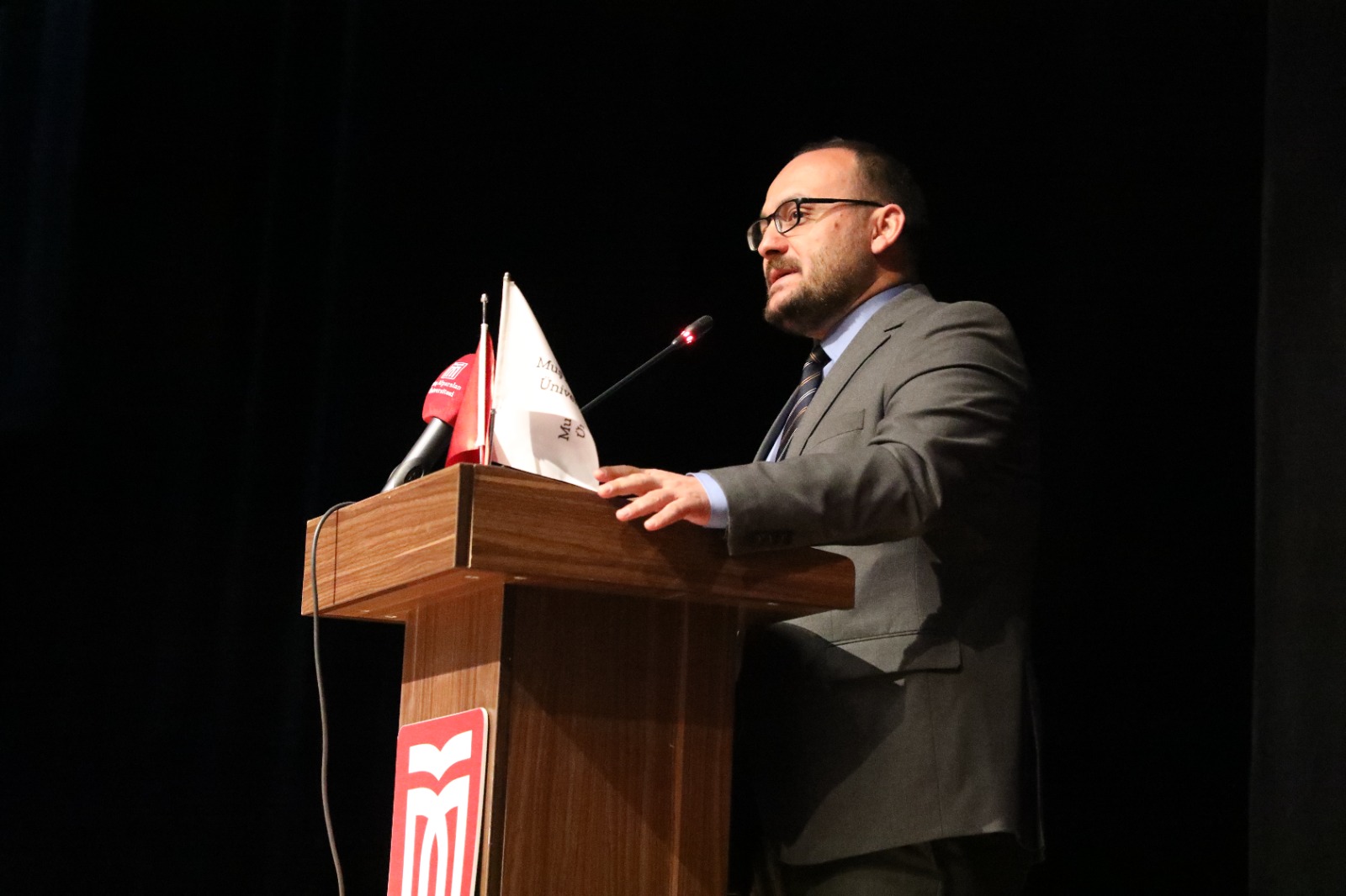 uluslararasi-dil-tarih-ve-medeniyet-sempozyumu-basladi-8171