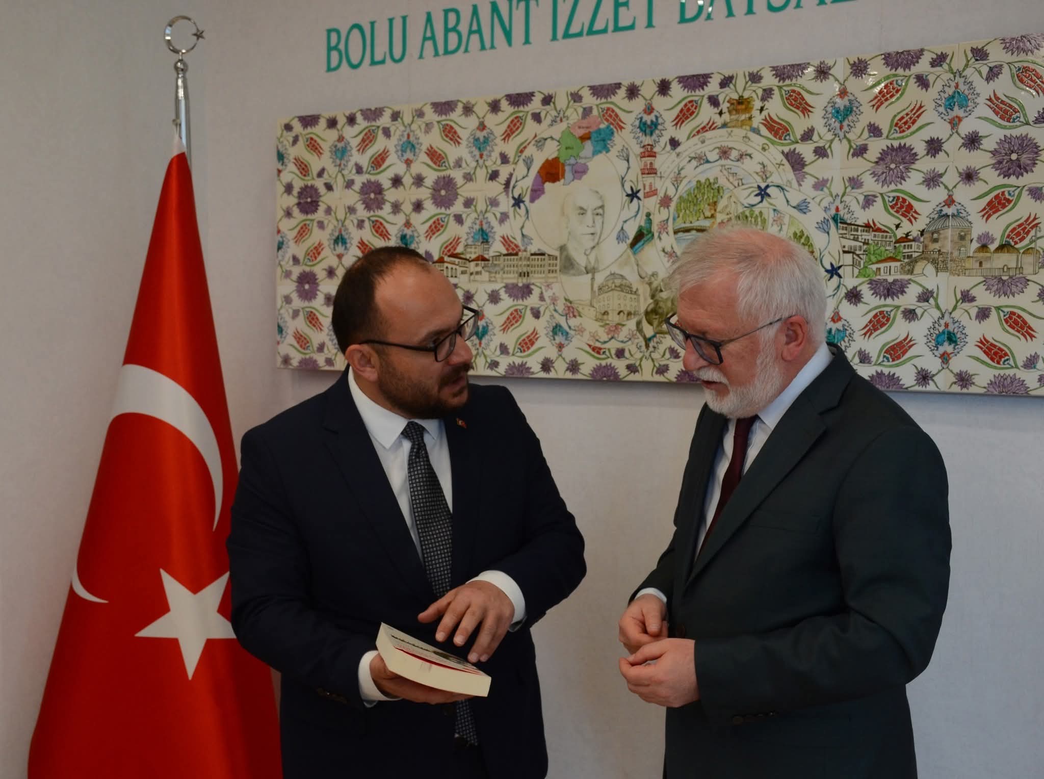 rektorumuz-abant-izzet-baysal-universitesi-rektorunu-ziyaret-etti-8234