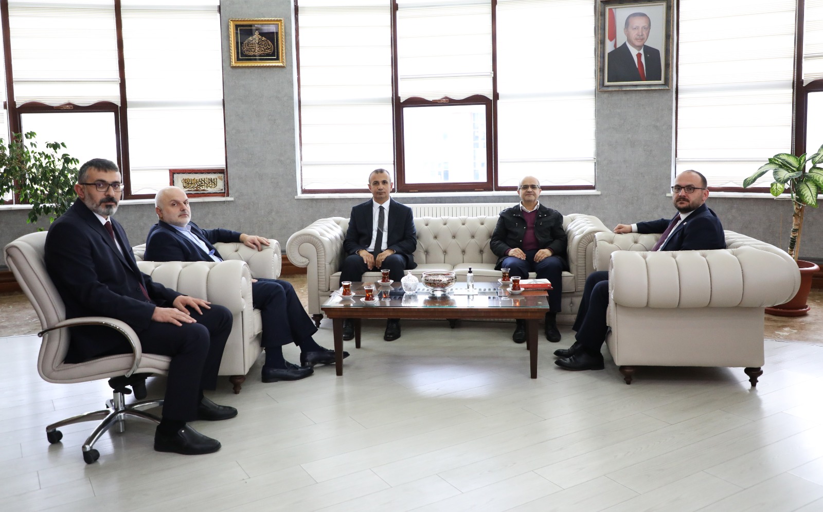 dr-muhammet-masum-vanlioglu-ve-prof-dr-nuh-arslantastan-rektorumuze-ziyaret-8270