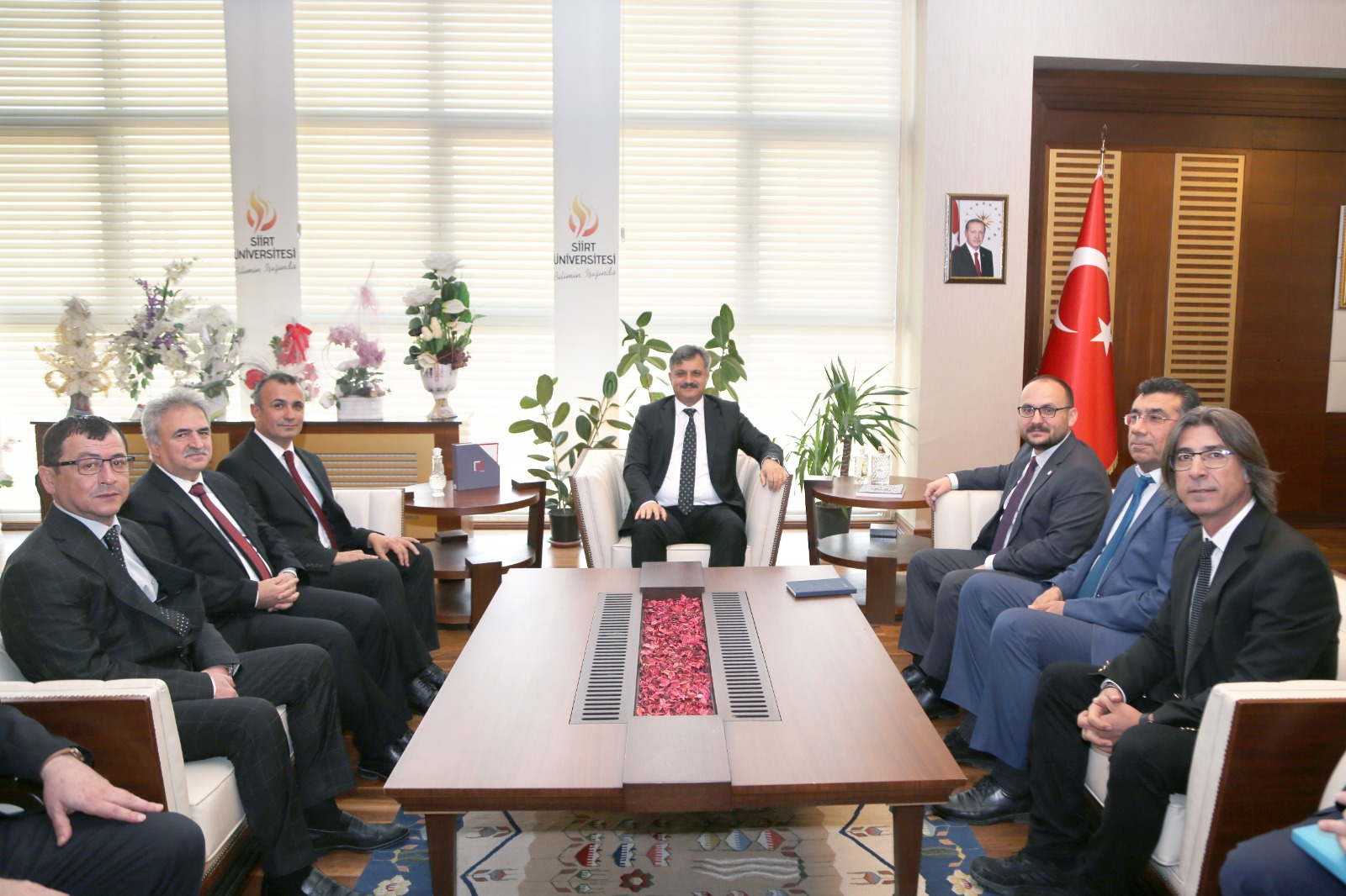 rektorumuz-ve-heyeti-siirt-universitesinde-8286