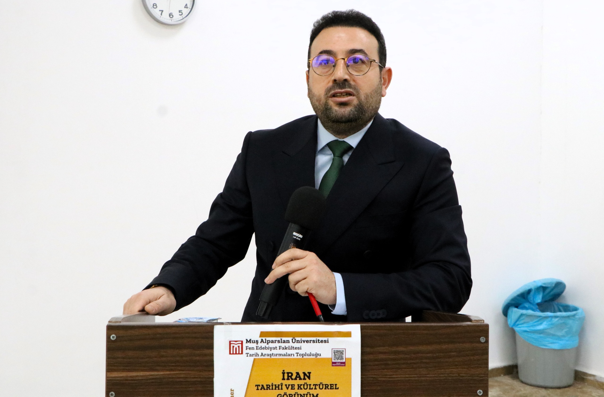 iran-tarihi-ve-kulturel-gorunum-semineri-gerceklestirildi-8336