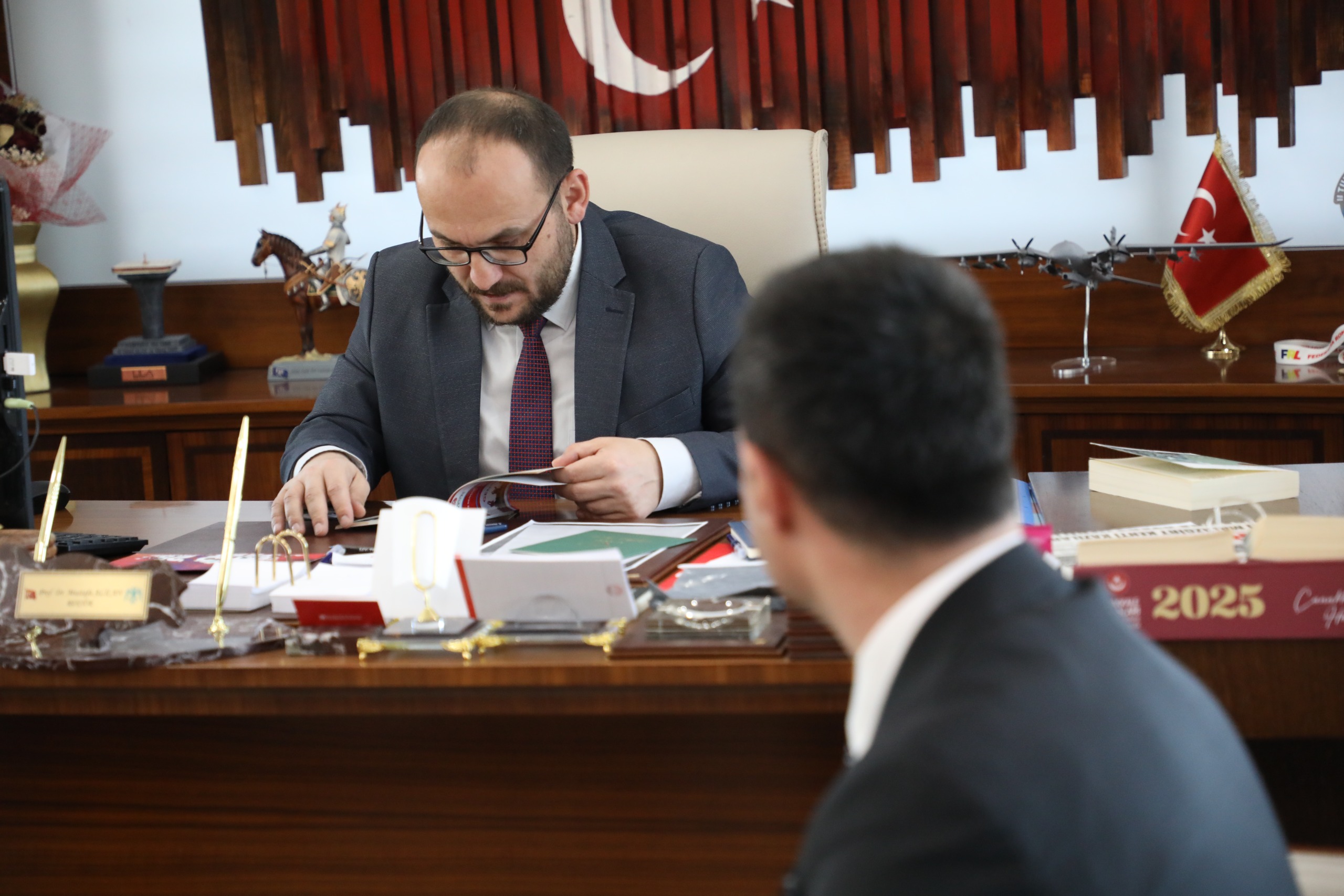 mus-gencligi-uyusturucu-ile-mucadele-derneginden-rektorumuze-ziyaret-8474