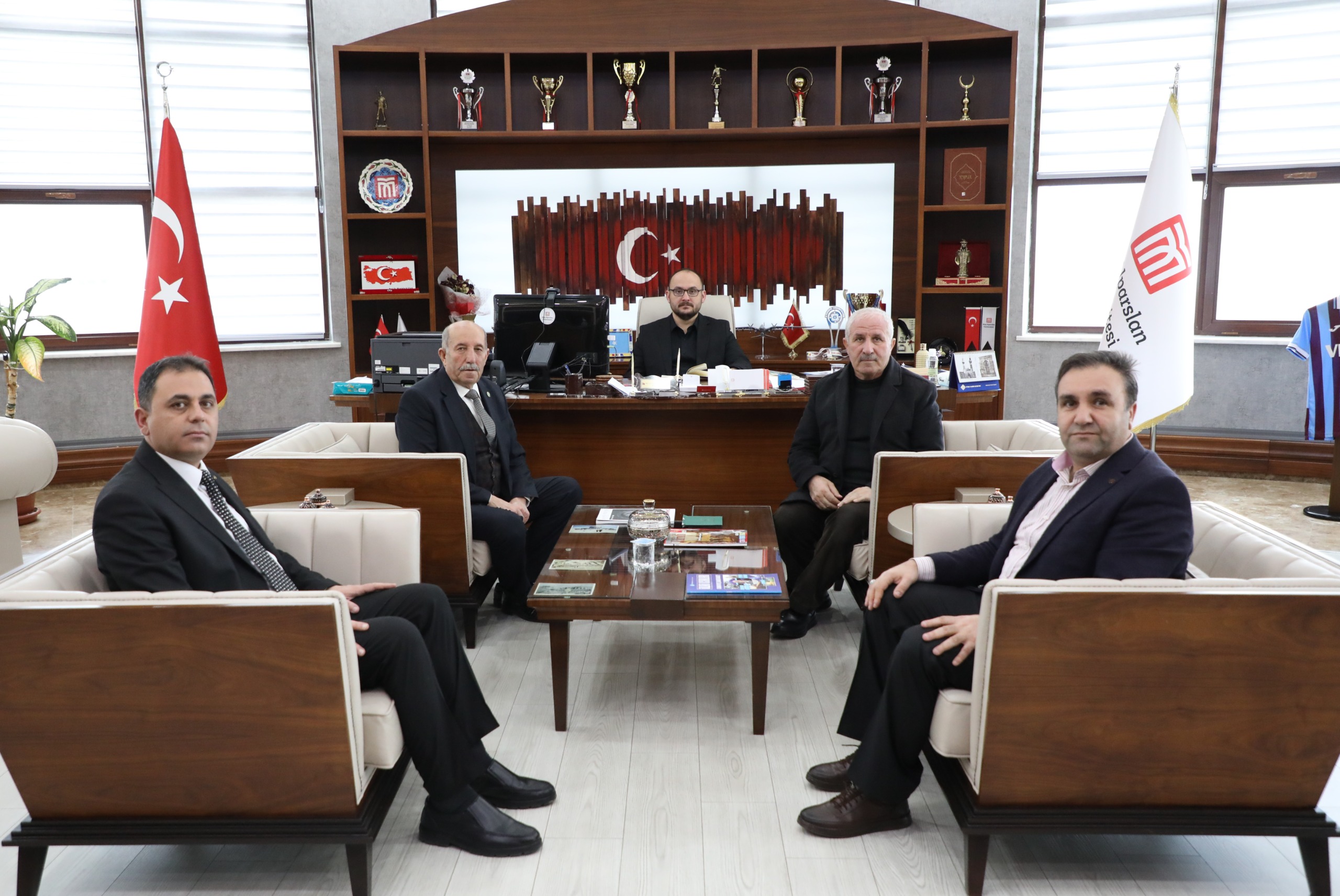 rektorumuz-pancar-ekicileri-kooperatifi-heyetini-kabul-etti-8504