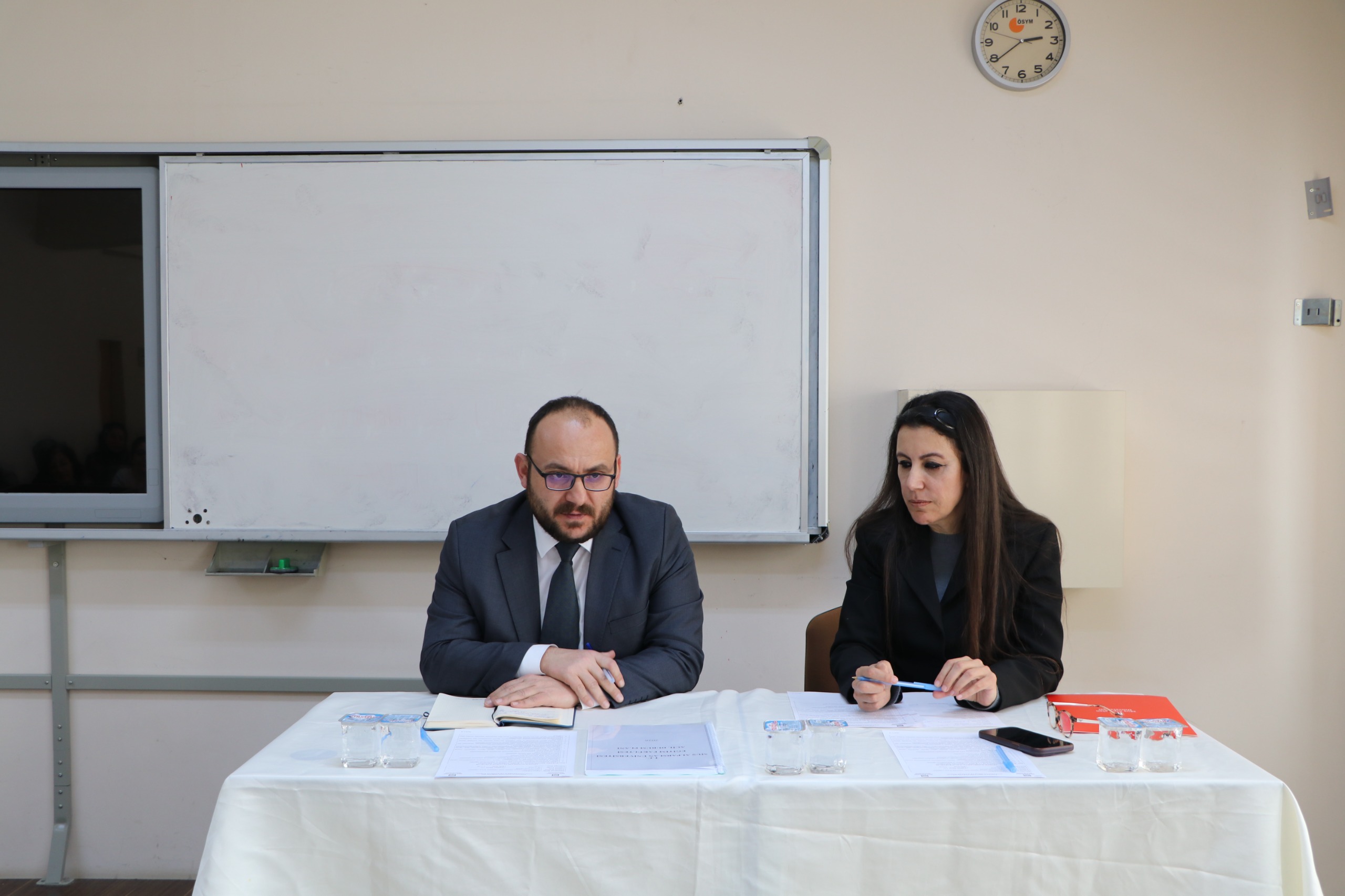 rektorumuz-egitim-fakultesi-akademik-kurul-toplantisina-katildi-8581