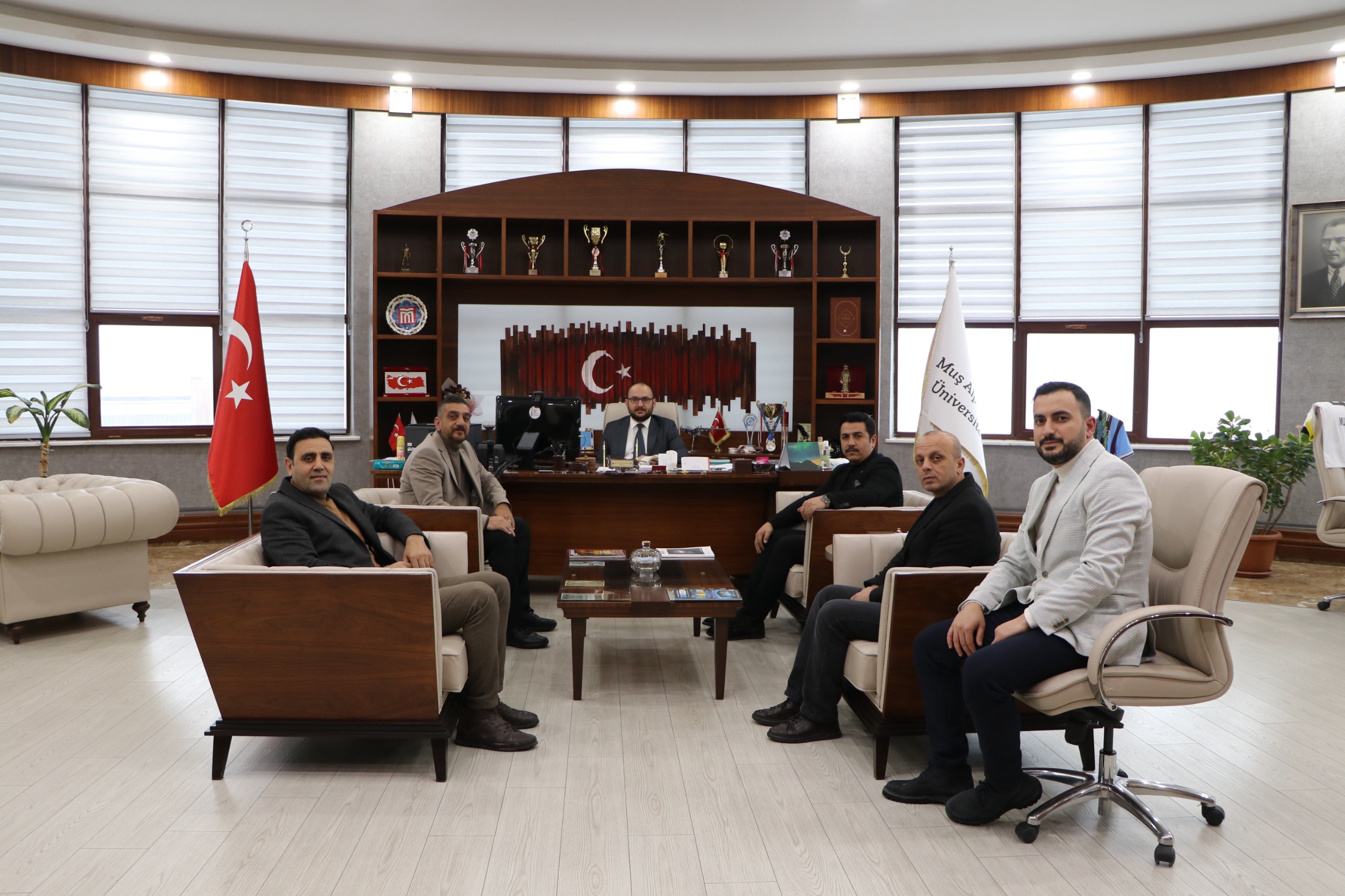 rektorumuz-turk-egitim-sen-mus-subesi-yonetimini-kabul-etti-8582