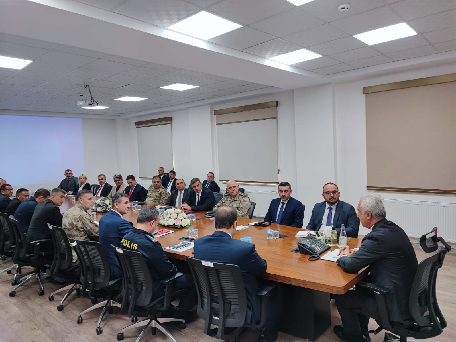 musta-egitimde-guvenlik-koordinasyon-toplantisi-gerceklestirildi-8955