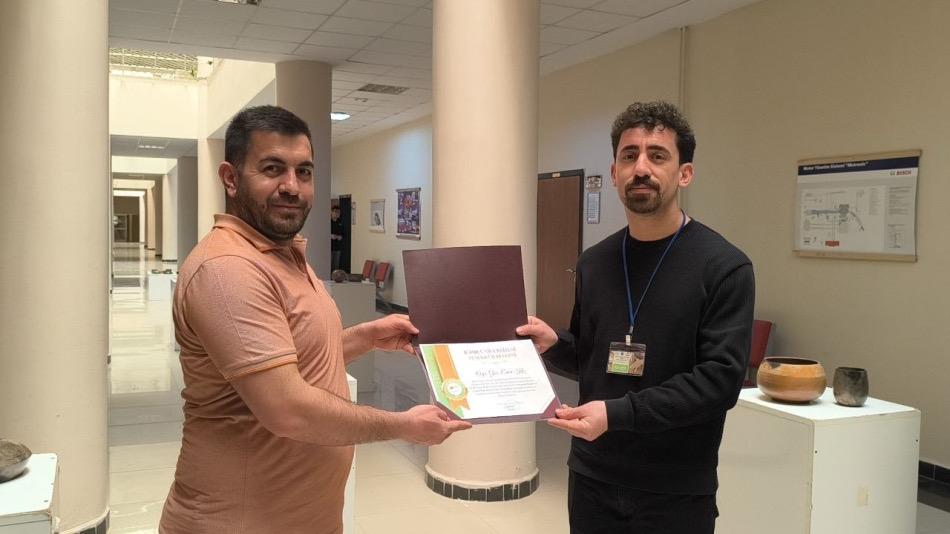 geleneksel-teknikler-igdirda-sanatla-bulustu-ogr-gor-emre-koc-etkinlige-katildi-8957