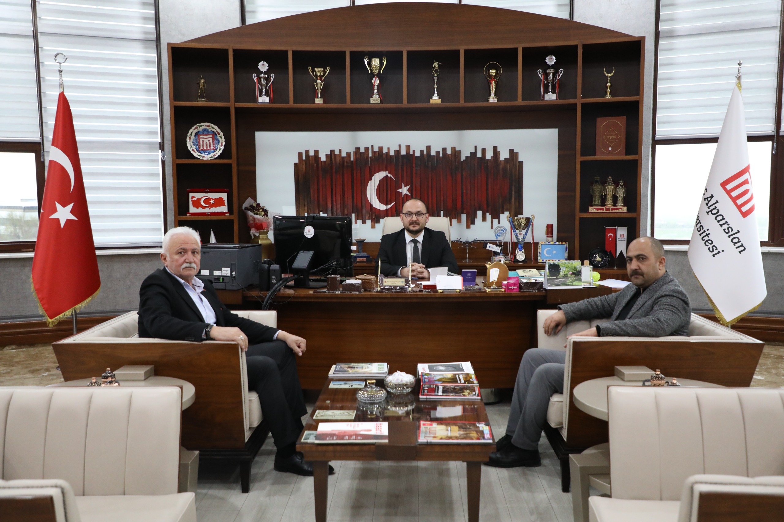 mhp-mus-il-baskani-osman-yuceden-rektorumuze-ziyaret-9000