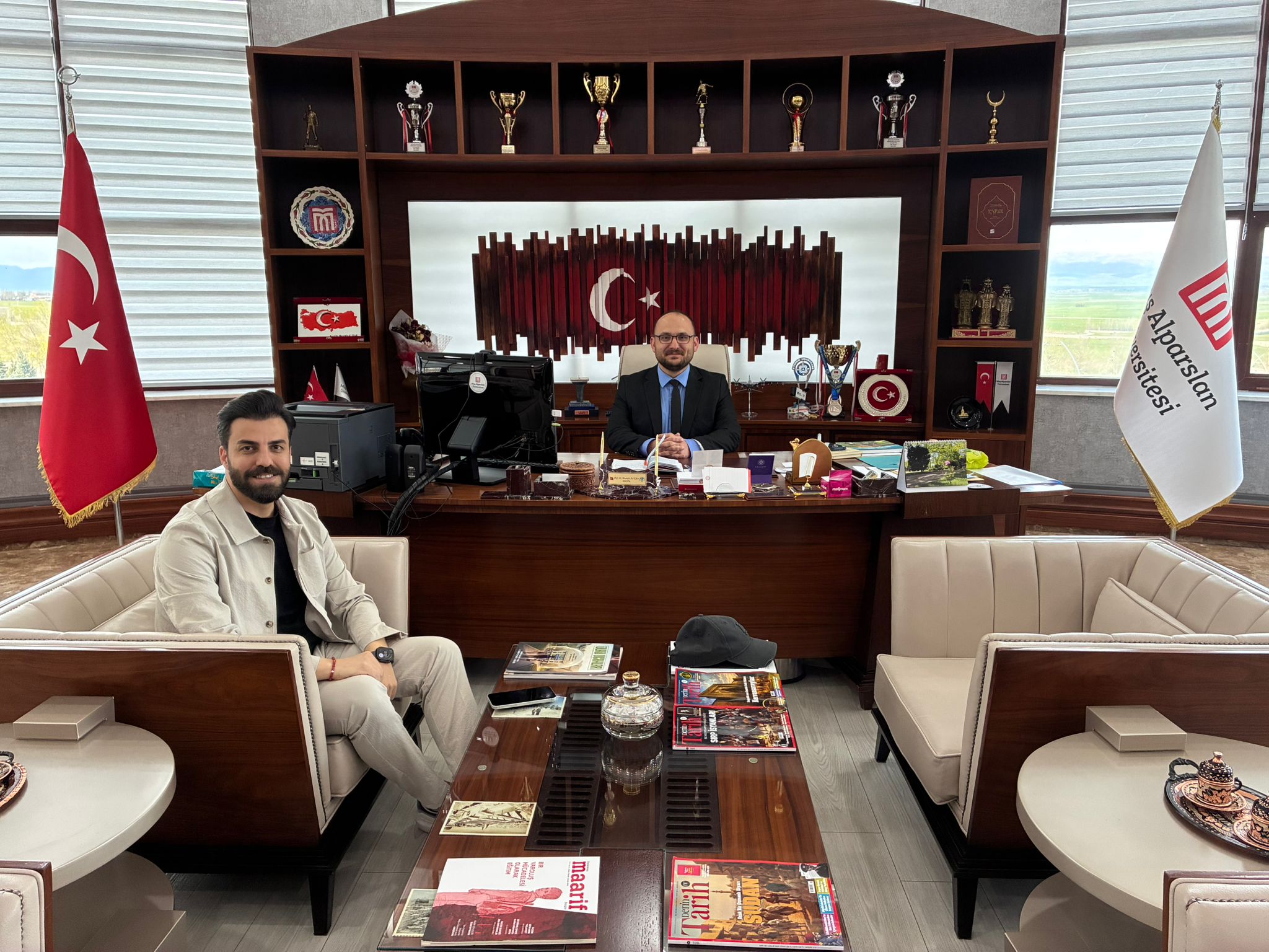 rektorumuz-mus-spor-kulubu-asbaskani-murat-bozyeli-agirladi-9005