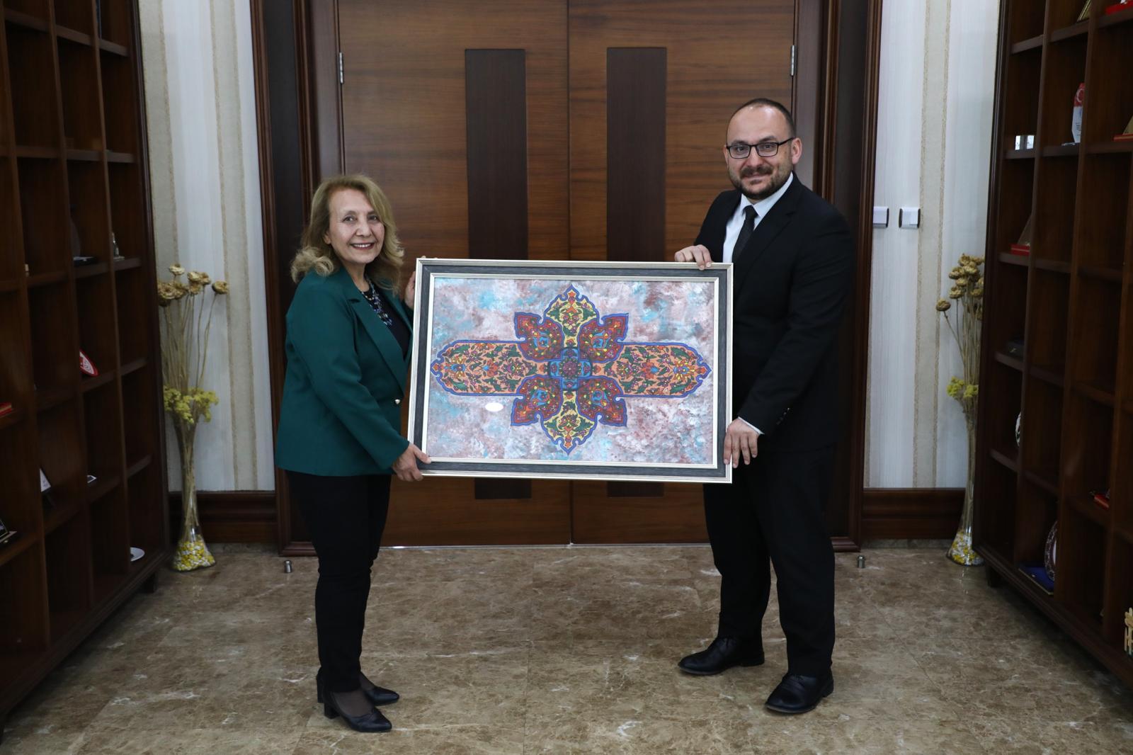 geleneksel-turk-sanatlari-programi-kapsaminda-rektorumuze-ziyaret-9015