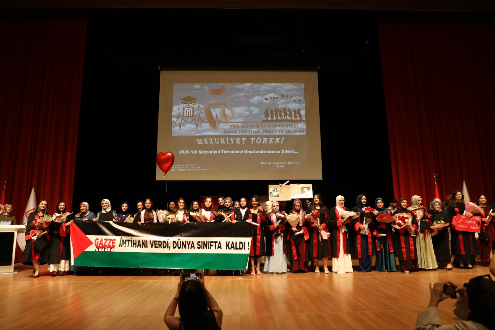 mezuniyet-torenlerimiz-ilahiyat-fakultesi-saglik-hizmetleri-myo-ve-spor-bilimleri-fakultesi-ile-devam-etti-9217