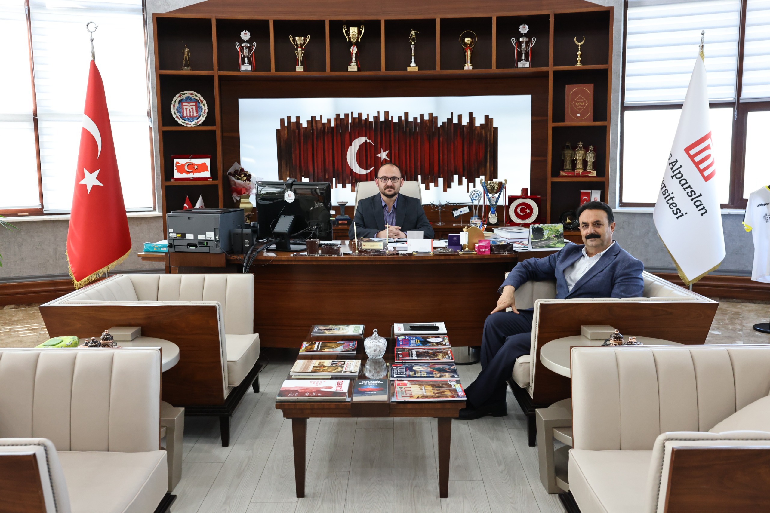 rektorumuz-turkiye-tutun-uretim-pazarlama-kooperatifi-birligi-genel-baskani-seyhmus-solgunu-agirladi-9312