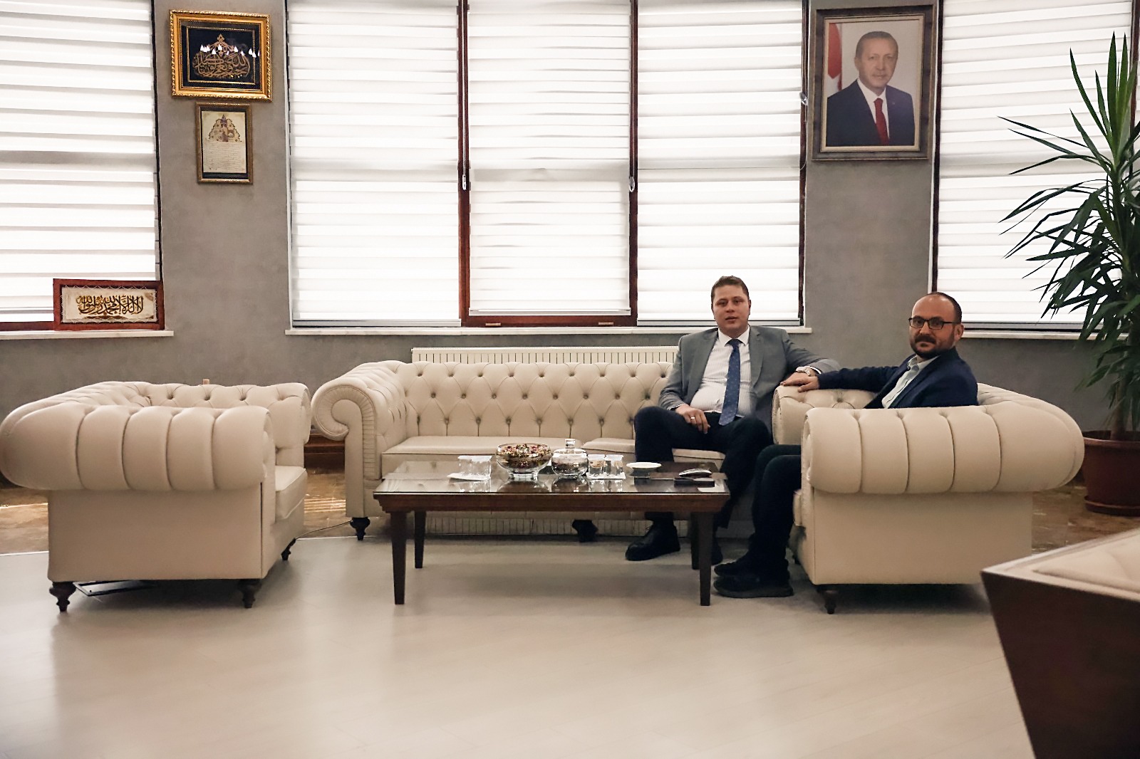 rektorumuz-prof-dr-mustafa-alican-korkut-kaymakami-ahmet-sami-merami-makaminda-kabul-etti-9425