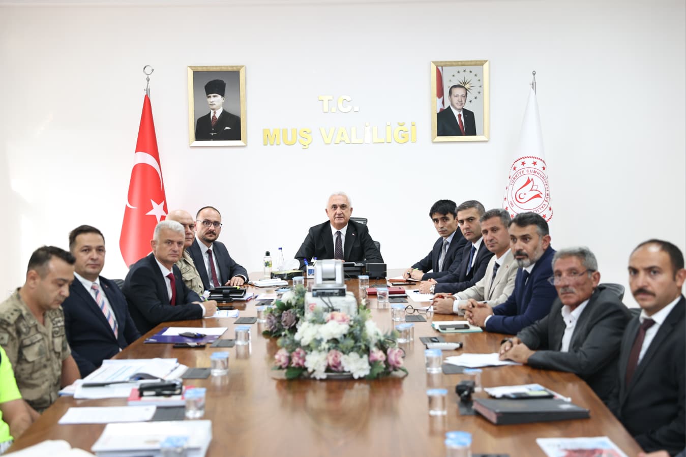 rektorumuz-prof-dr-mustafa-alican-universite-egitim-guvenlik-toplantisina-katildi-9462