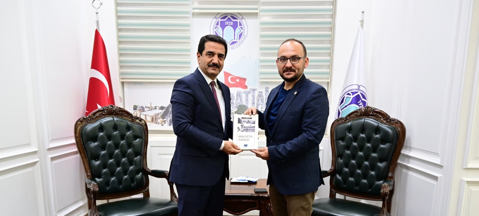 rektorumuz-prof-dr-mustafa-alican-malatyanin-orta-cag-mirasina-yonelik-arastirma-projesi-icin-gorusmelerini-surduruyor-9481