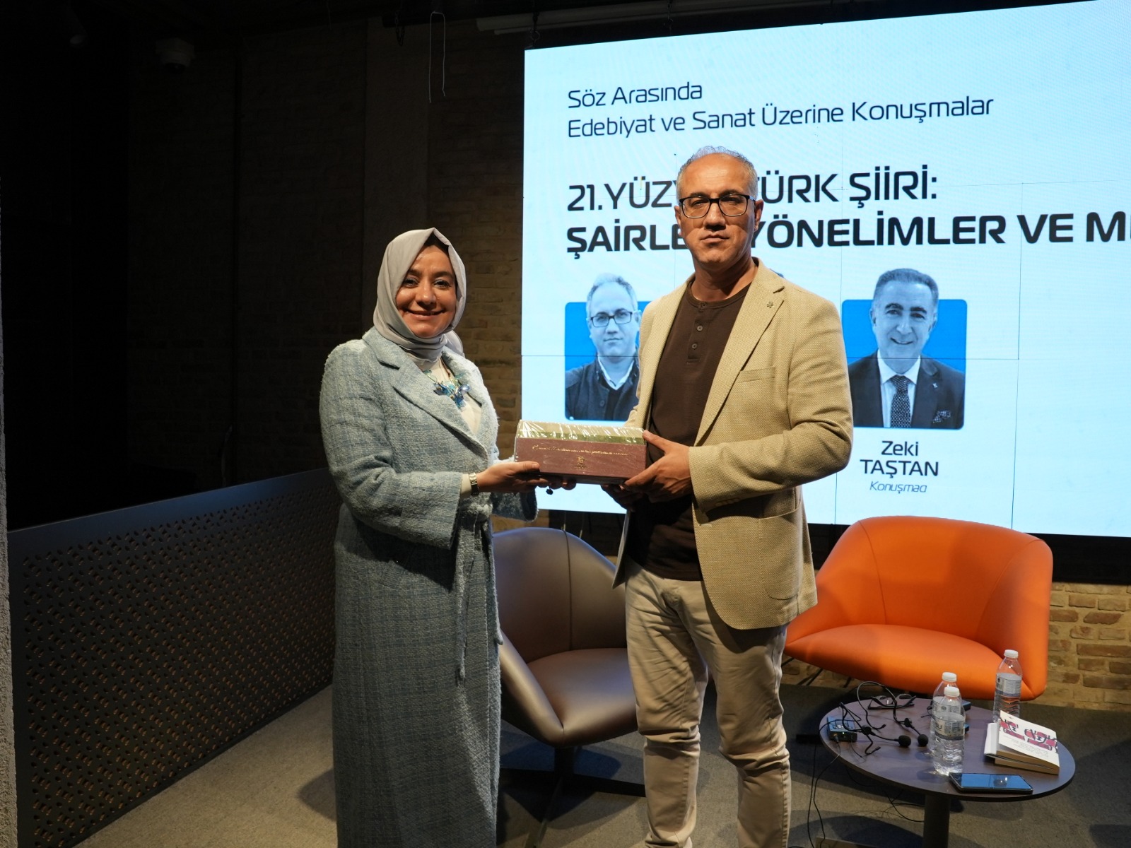 mus-alparslan-universitesi-21-yuzyil-turk-siiri-uzerine-konyadaki-bulusmaya-katki-sundu-9547