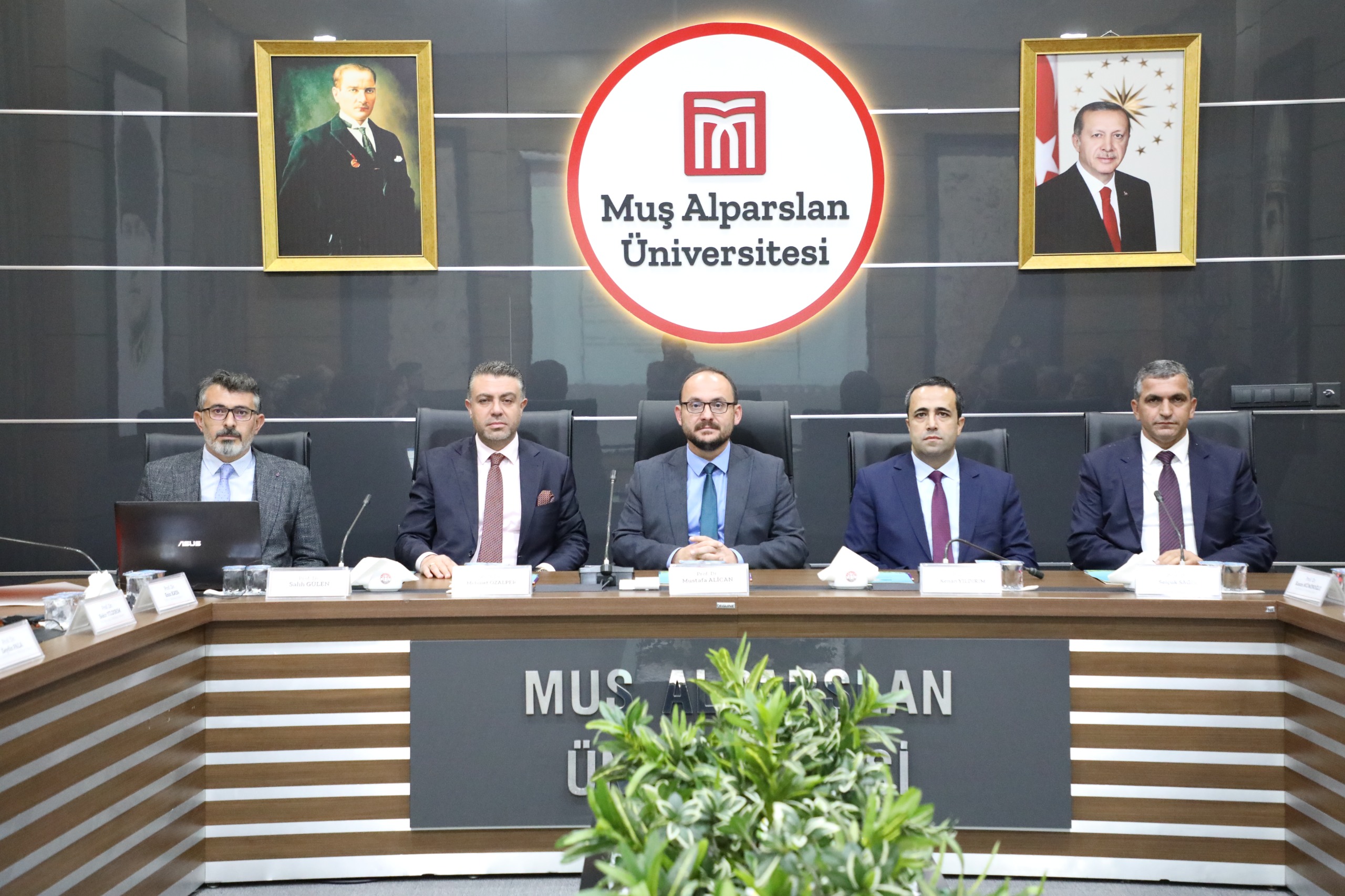 universitemiz-senato-toplantisi-gerceklestirildi-9617